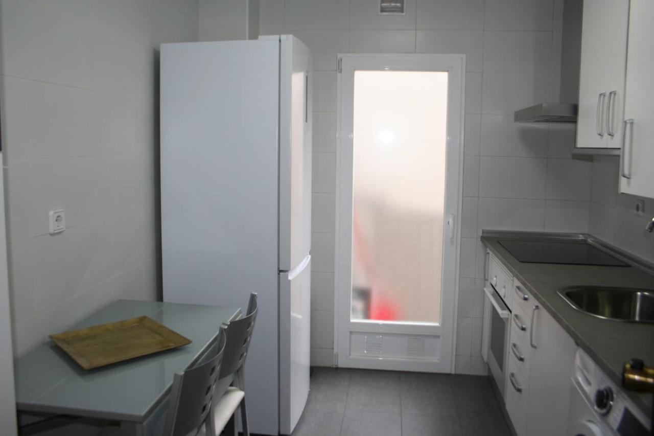 Alojamiento Adelfas Apartman Madrid Kültér fotó